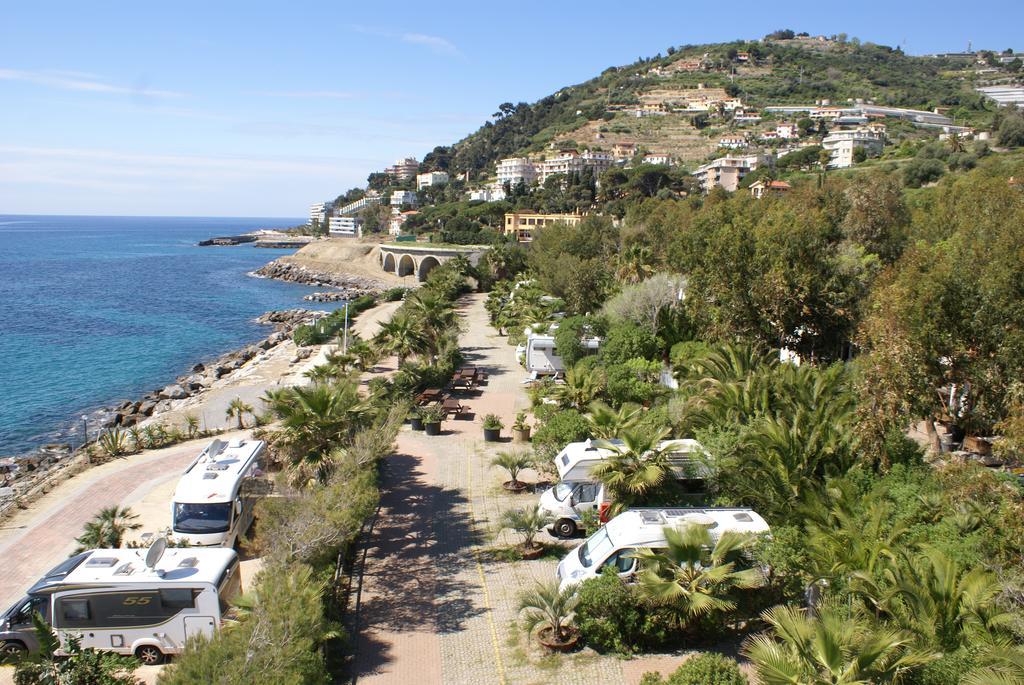 Villaggio Dei Fiori Sanremo Exterior photo